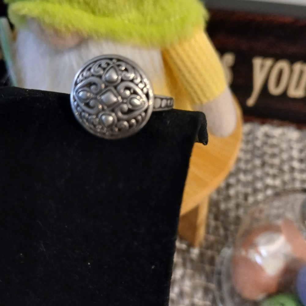 Source Unknown Intricate Silver Ring